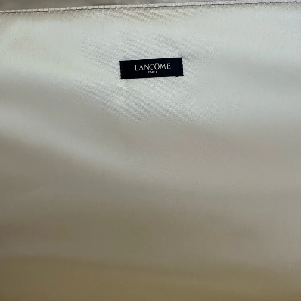 2/$20 • Lancôme Gold Train Case Make-Up Bag - Picture 6 of 6